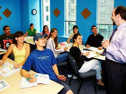 english language courses ottawa students and teacher in class